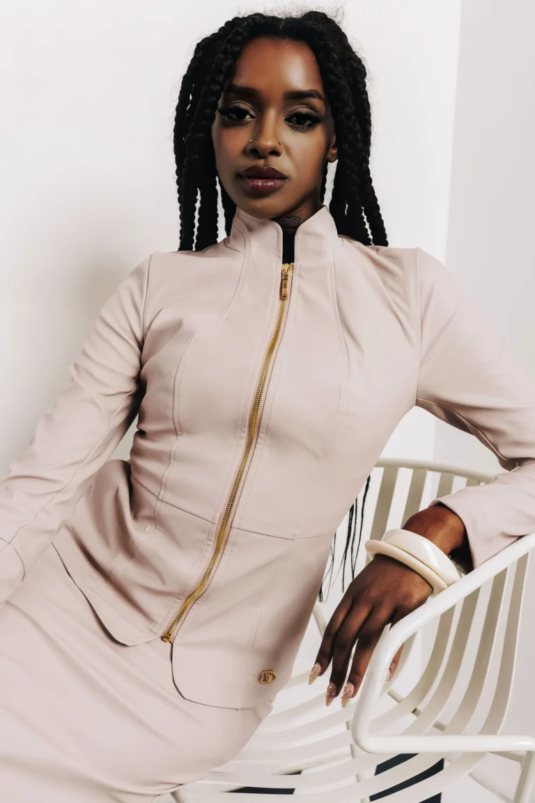 AMNESIA Kabátok / Mellények