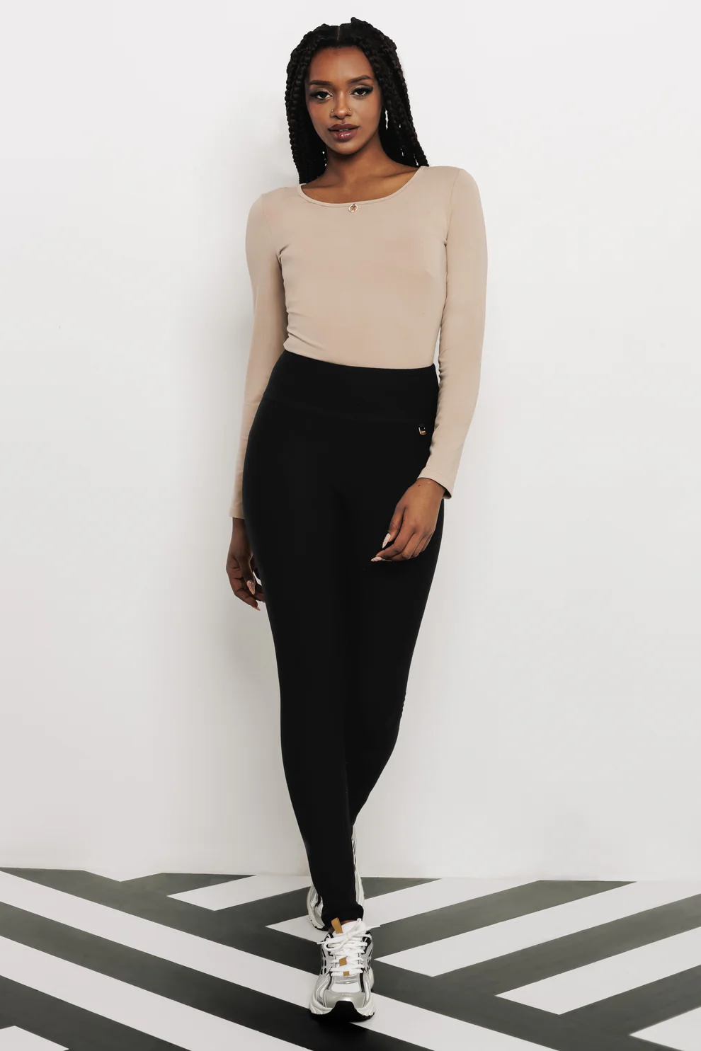 Gariga Vékony Punto Nadrág Fekete